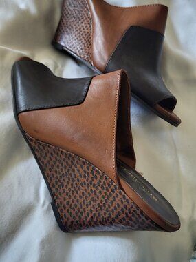 Leather Carmel and Black Wedge Mule Sandle 8 1/2